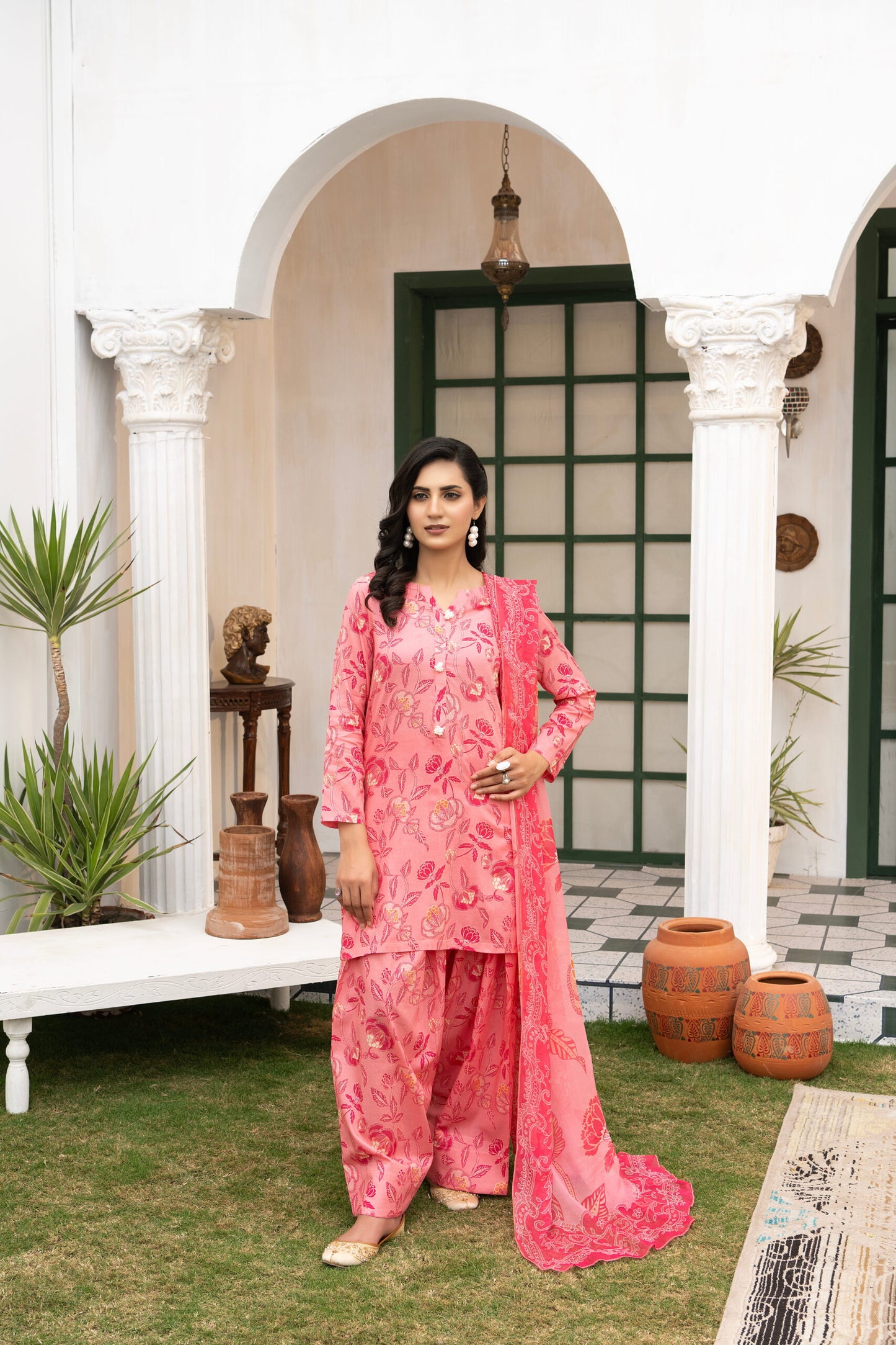 Dastan 3-piece summer lawn suit by Bunaaz