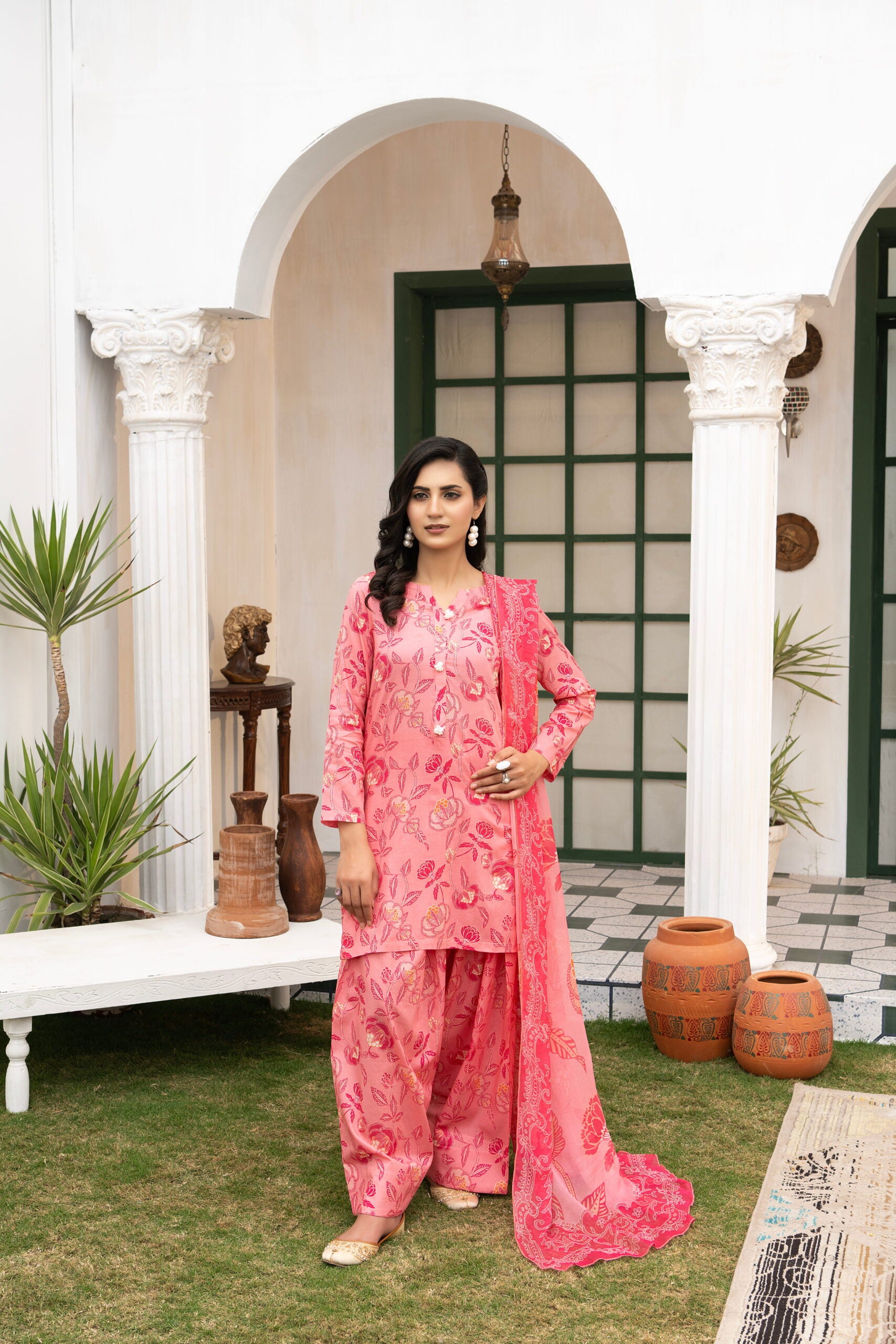 Dastan 3-piece summer lawn suit by Bunaaz