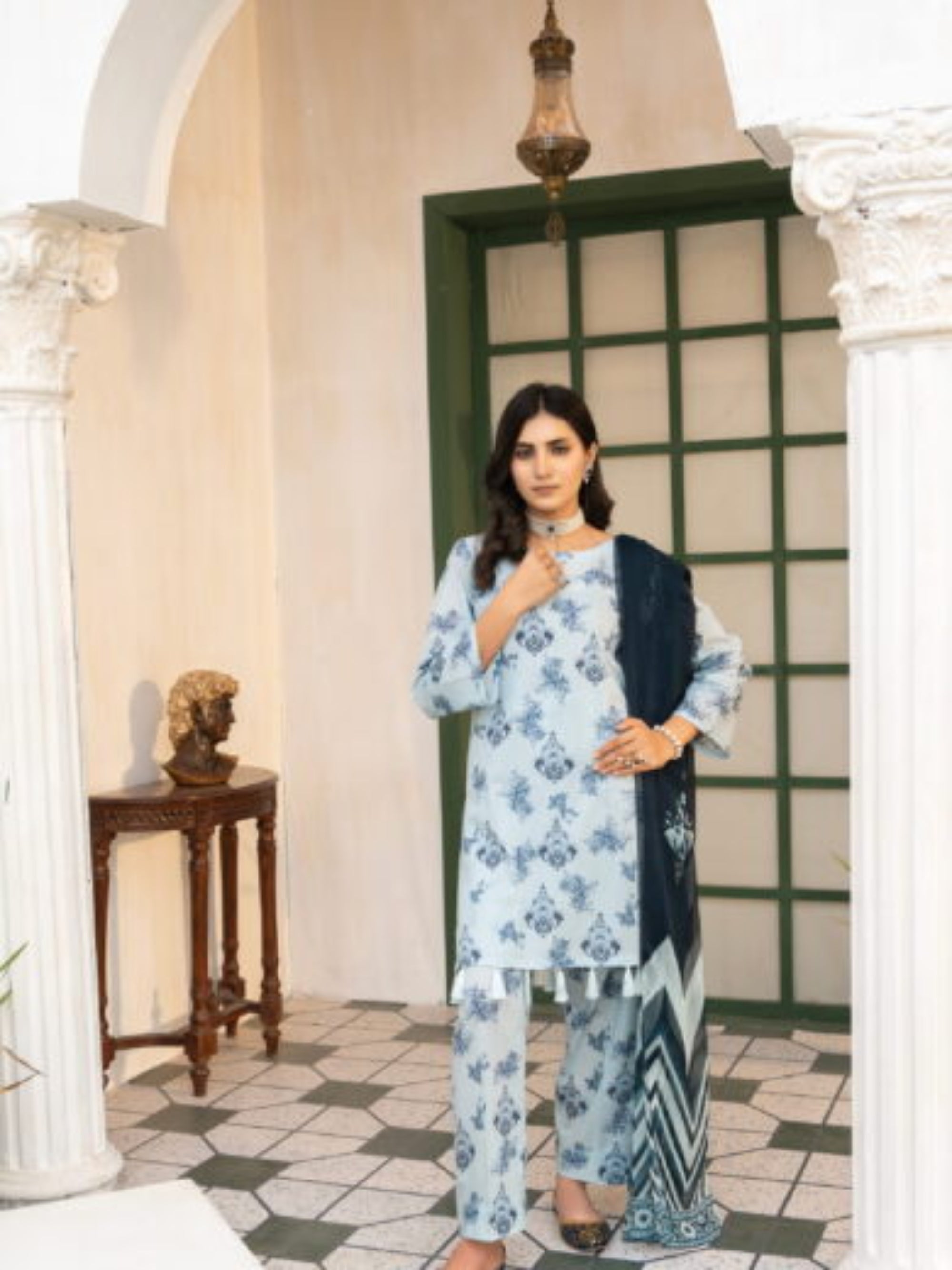 Ravish 3-piece summer lawn suit by Bunaaz