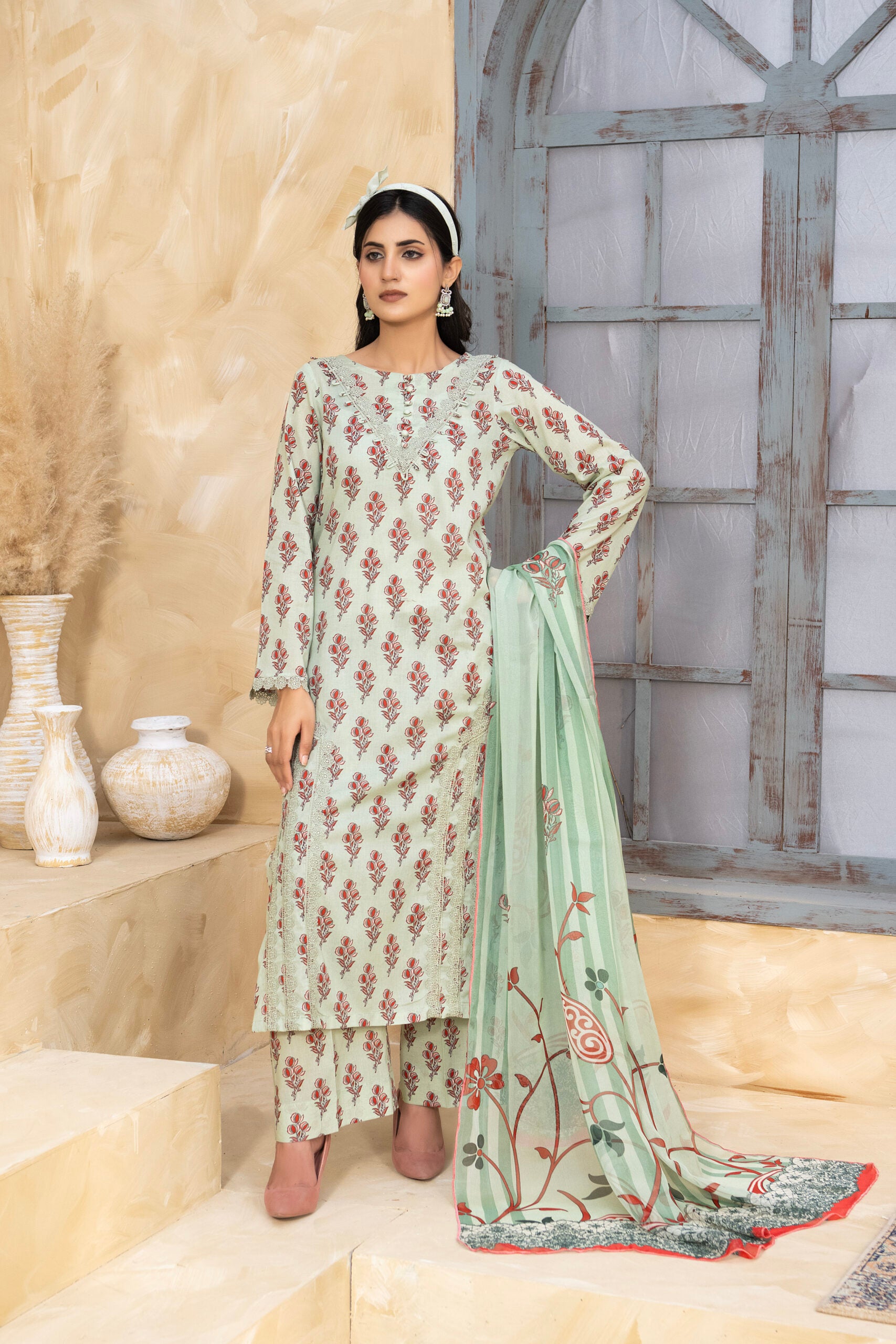Khushbakht unstitched 3-piece summer lawn suit by Bunaaz